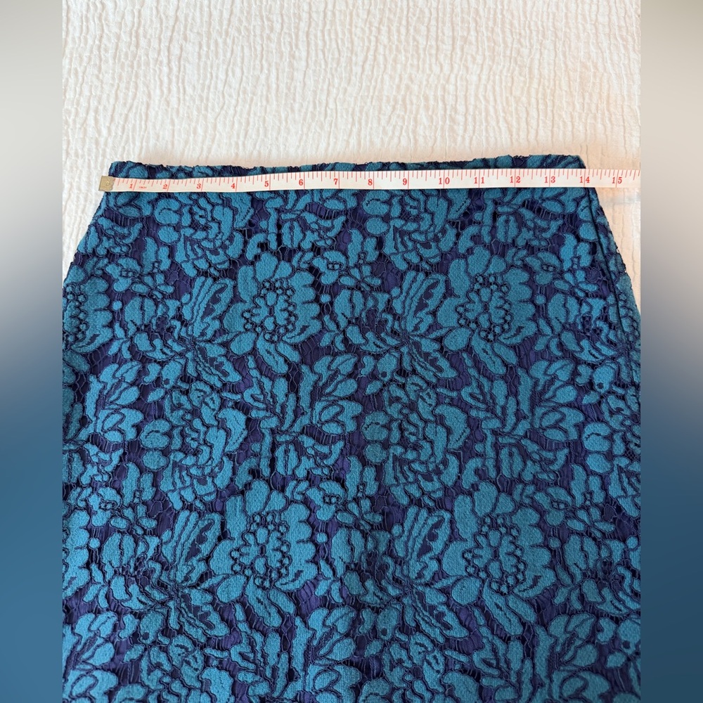 Banana Republic Elegant Teal Floral Lace Skirt – Feminine & Chic Style 💚 - Picture 5 of 7
